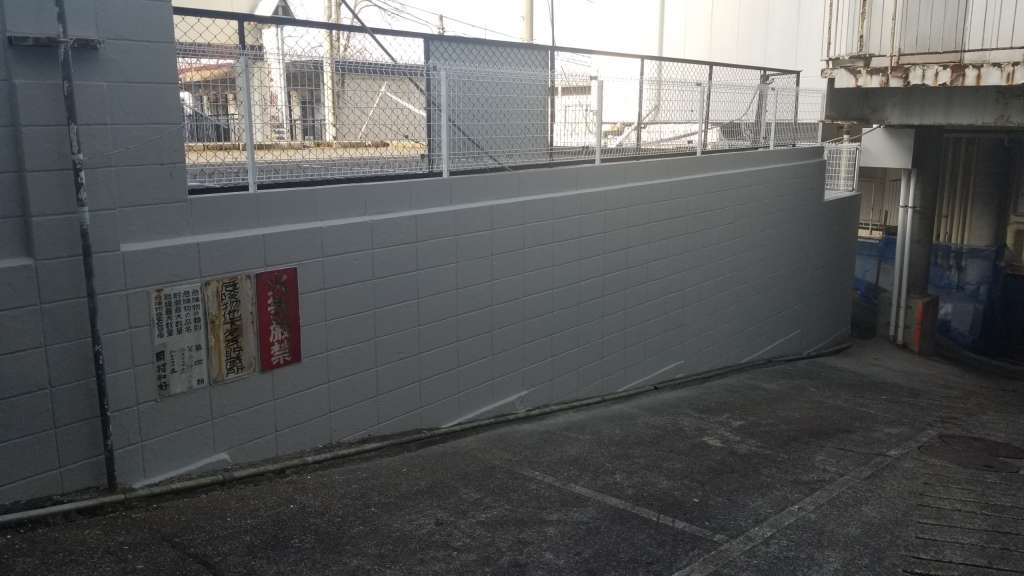 渋川市伊香保町 ホテルT様 ブロック塀 塗装工事|施工後