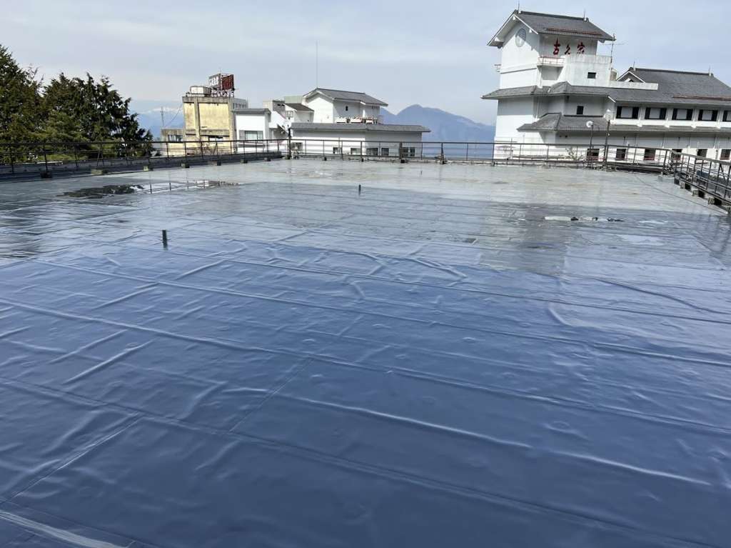 渋川市伊香保町 ホテルK様 陸屋根防水シート張替 雨漏り修理|施工後