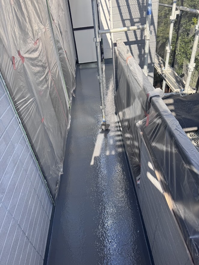 久喜市 Aアパート様 バルコニー FRP防水 下地補修 コンパネ張り|施工後